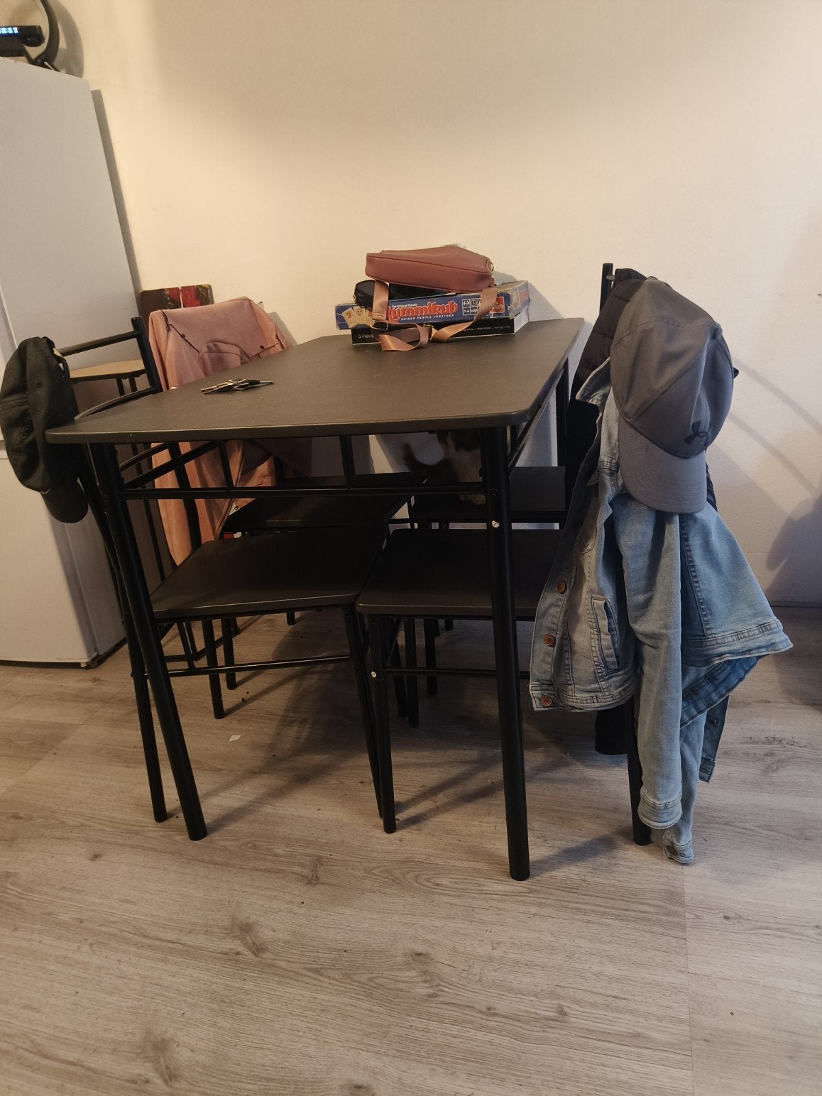 eettafel met 4 stoelen, Ophalen, Zo goed als nieuw, Rechthoekig, 50 tot 100 cm