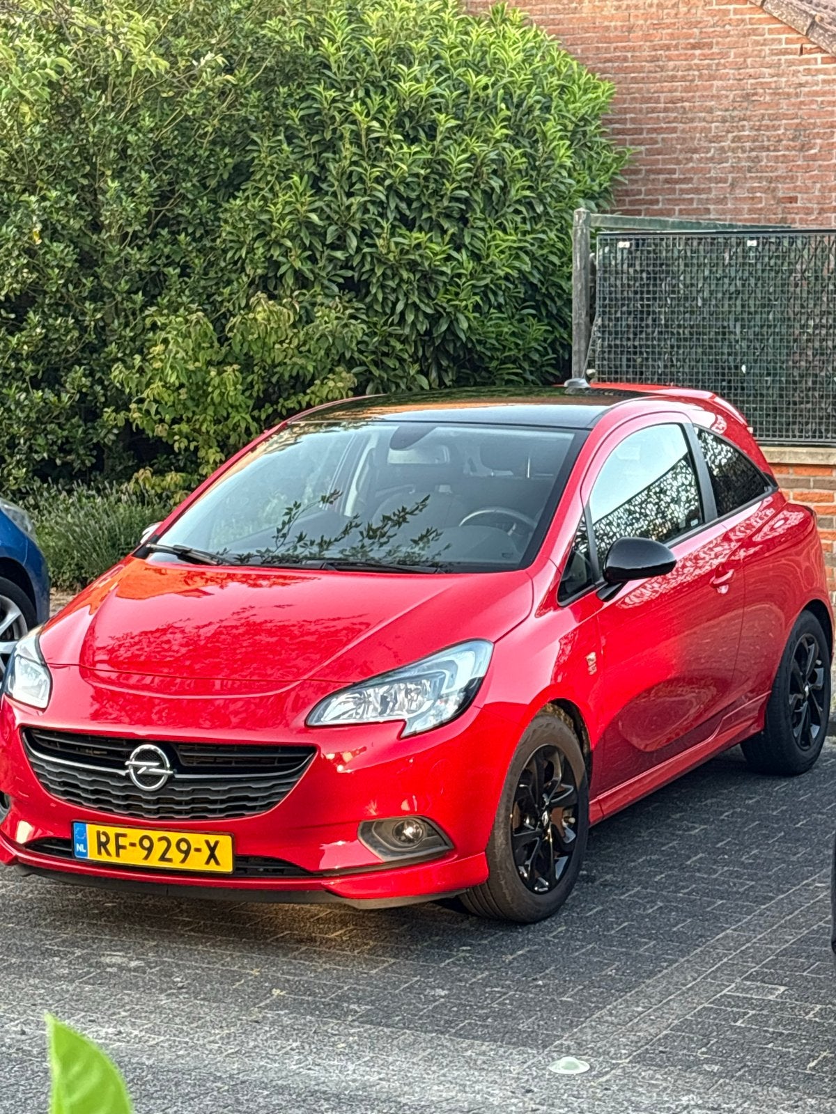 Opel Corsa 1.0T 66KW/90PK 3D 2017 Rood, Voorwielaandrijving, 1063 kg, Origineel Nederlands, 1200 kg