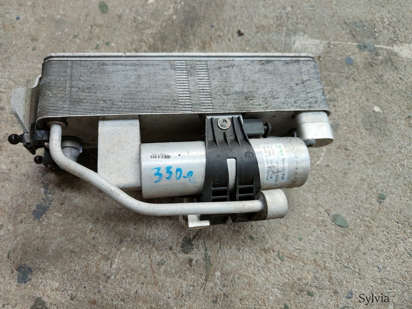 Hybride condensor airco met droger BMW F30 330e 64509338330, Gebruikt, -, -, Ophalen of Verzenden