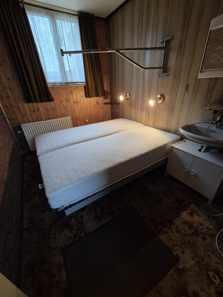 Elektrische bedbodem zonder ombouw + matras 2x, Huis en Inrichting, Slaapkamer | Matrassen en Bedbodems, Ophalen, Gebruikt, Eenpersoons