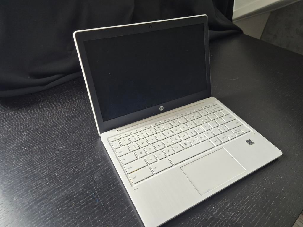 HP Chromebook Go Laptop -Bekijk beschrijving betrouwbaarheid, 4 GB of minder, Qwerty, Ophalen of Verzenden, Zo goed als nieuw