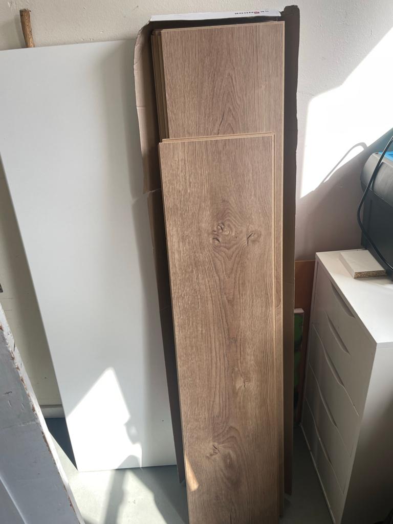 Skandor Laminaat 8.0 Vivid Oak - Nieuw, Doe-het-zelf en Verbouw, Vloerdelen en Plavuizen, Ophalen, 50 tot 150 cm, Nieuw, Minder dan 5 m²