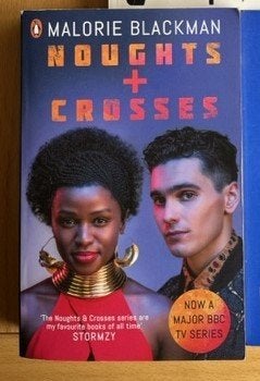 Schoolboek boek Noughts + Crosses van Malorie Blackman, Boeken, Ophalen of Verzenden, Zo goed als nieuw, VWO, Engels