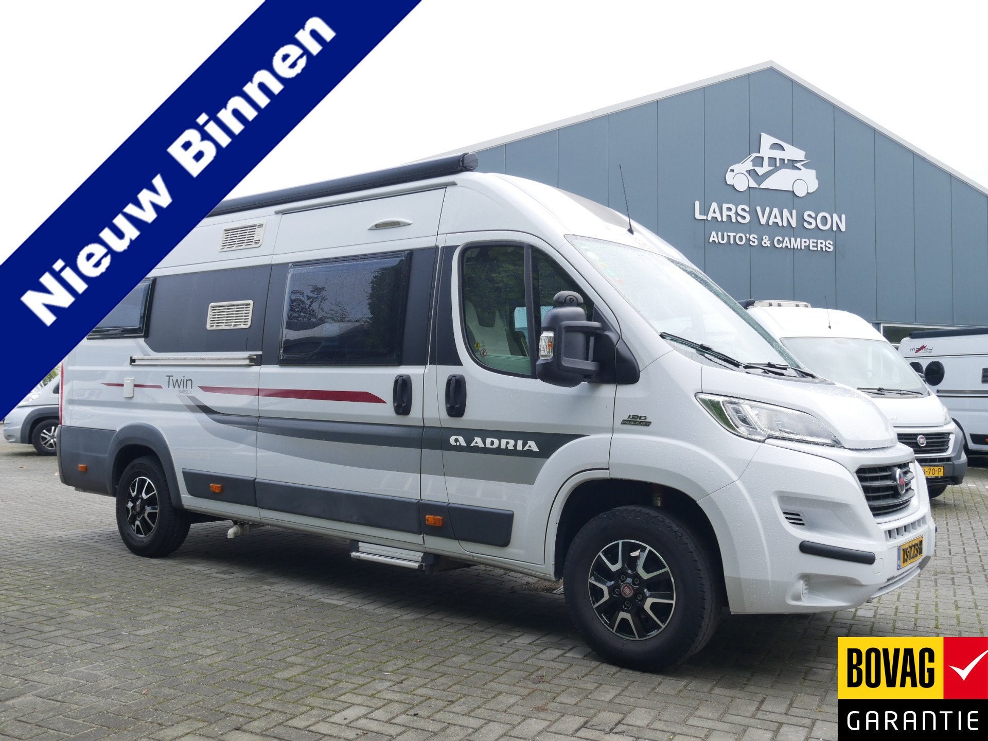 Adria Twin 640 SLX, Lengtebedden, Koni dempers Bearlock, Fia, Caravans en Kamperen, Ringverwarming, Almersdorperweg 39
1674NW  OPPERDOES, NL