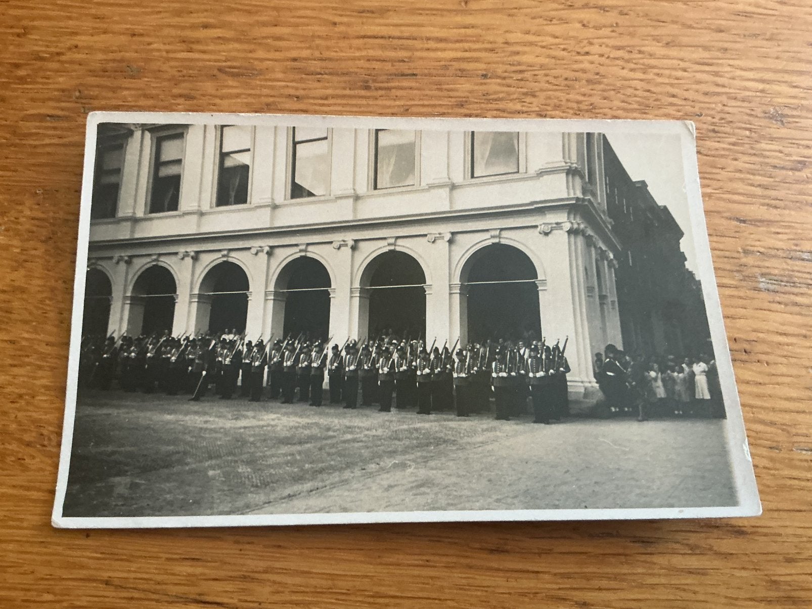 U89 Den Haag Paleis Prinsjesdag 1949 Regiment Prinses Irene, Ophalen of Verzenden, 1940 tot 1960, Gelderland