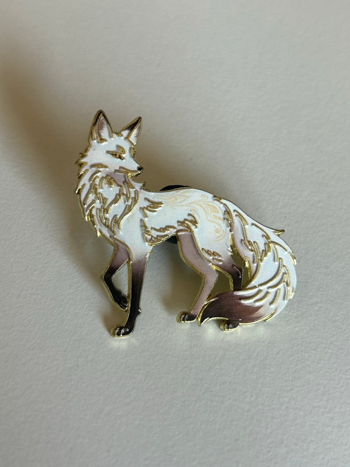 Nieuwe Witte Vos Emaille Pin - Elegante Dierenbroche, Ophalen of Verzenden, Nieuw, Wild dier, Overige typen