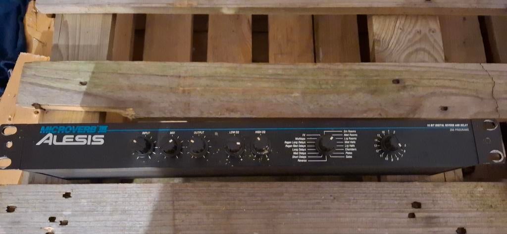 Alesis Microverb III 16-bit digitale reverb en delay, Ophalen of Verzenden
