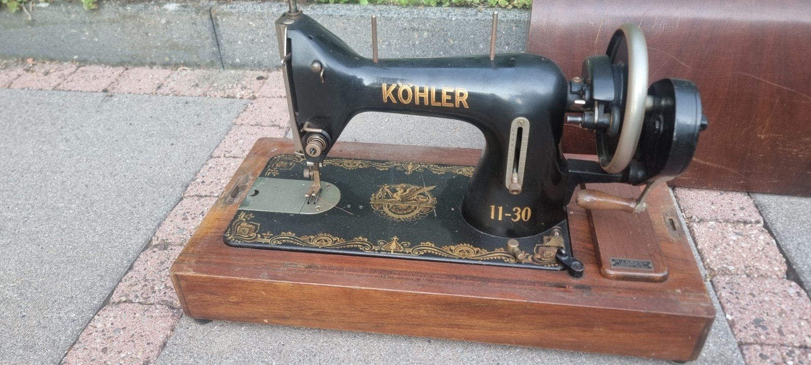 Antieke Kohler Naaimachine 11-30 met Houten Koffer, Ophalen
