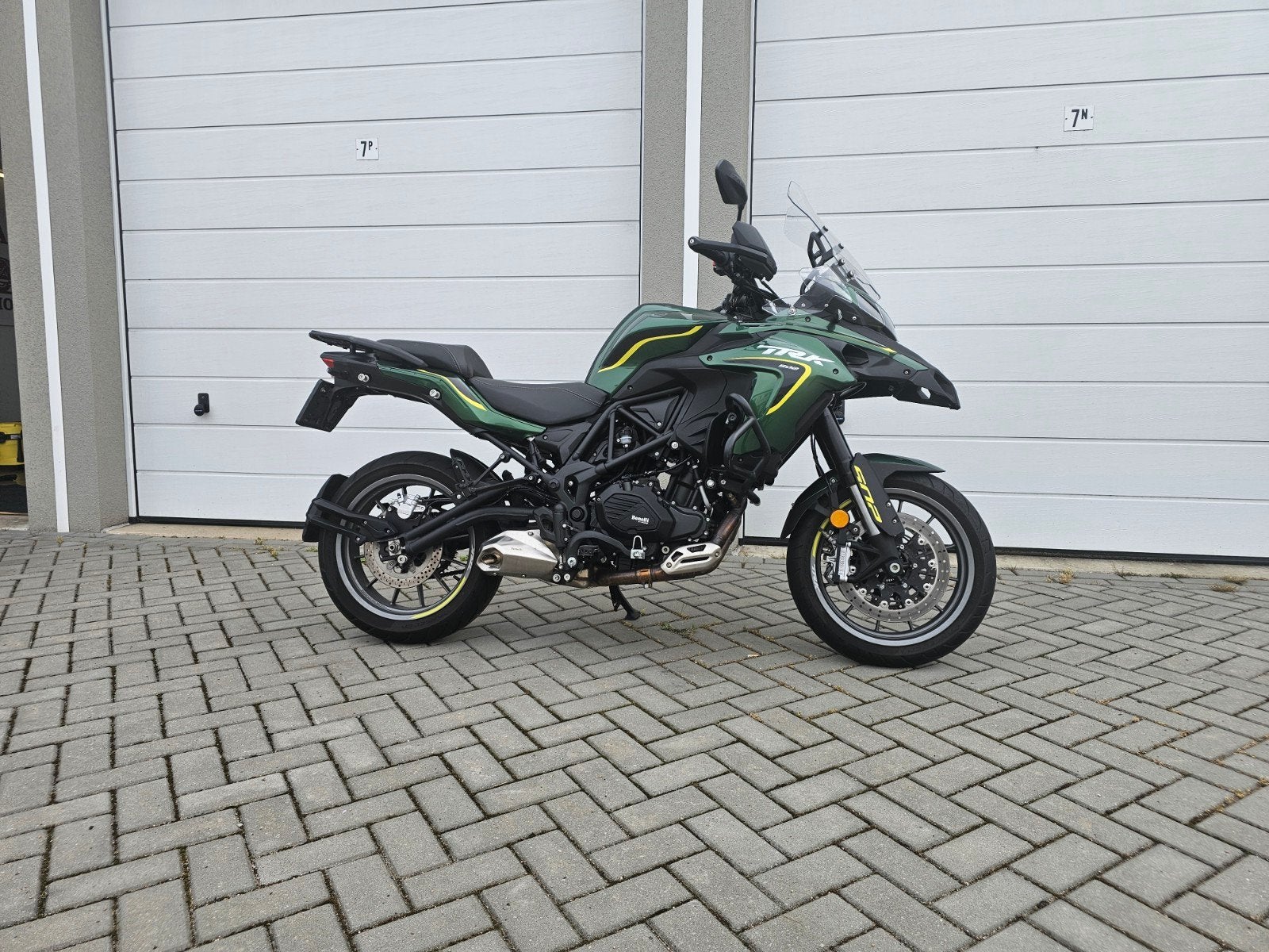 Benelli TRK502, bj2023 4910km dealeronderhouden,goedkoopste!, Motoren, 2 cilinders, Bedrijf, Toermotor, Benelli