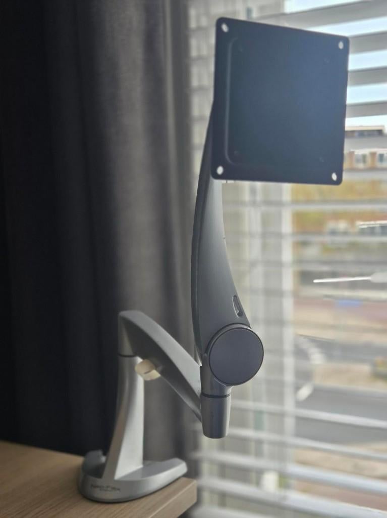 24x enkele monitorarmen – ideaal voor kantoor / thuiswerk, Ophalen, Gebruikt, 60 Hz of minder, IPS