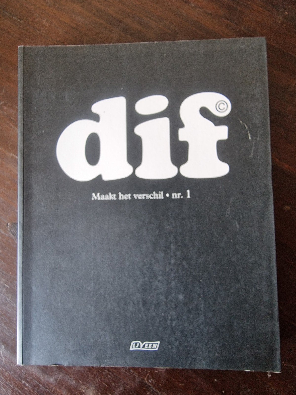 DIF Maakt het verschil nr. 1 - Tijdschrift/Boek, Ophalen of Verzenden, Gelezen, Diverse auteurs, inclusief Martin Bril, Nederland