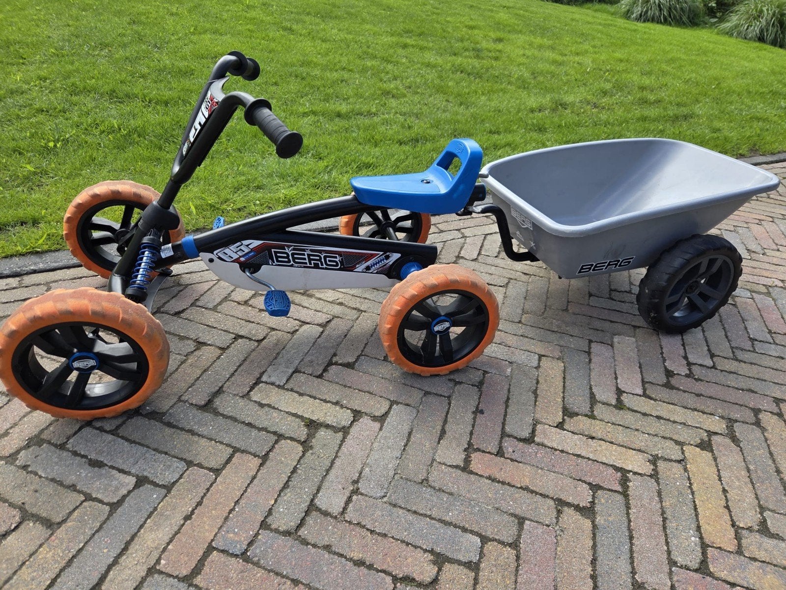 Berg buzzy met aanhanger, Ophalen of Verzenden, Zo goed als nieuw, Berg