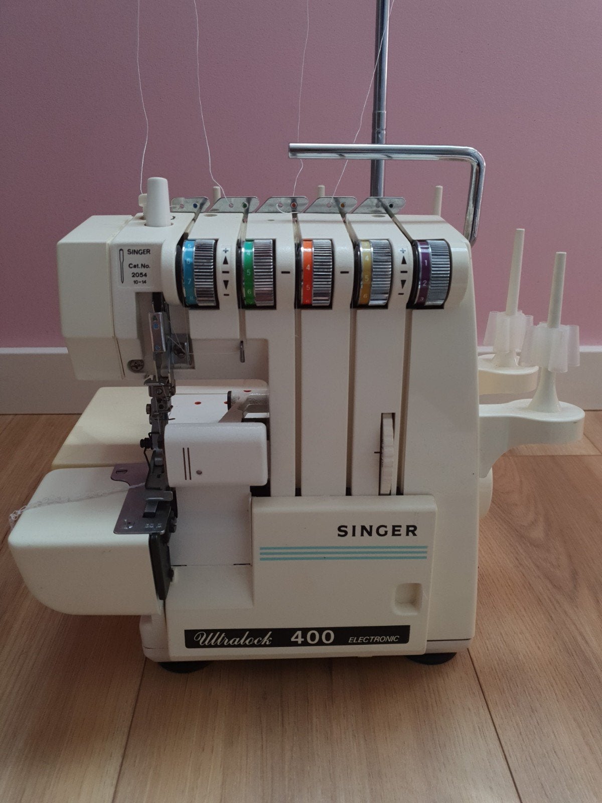 Singer ultralock 400 lockmachine, Hobby en Vrije tijd, Naaimachines en Toebehoren, Gebruikt, Naaimachine, Singer, Ophalen