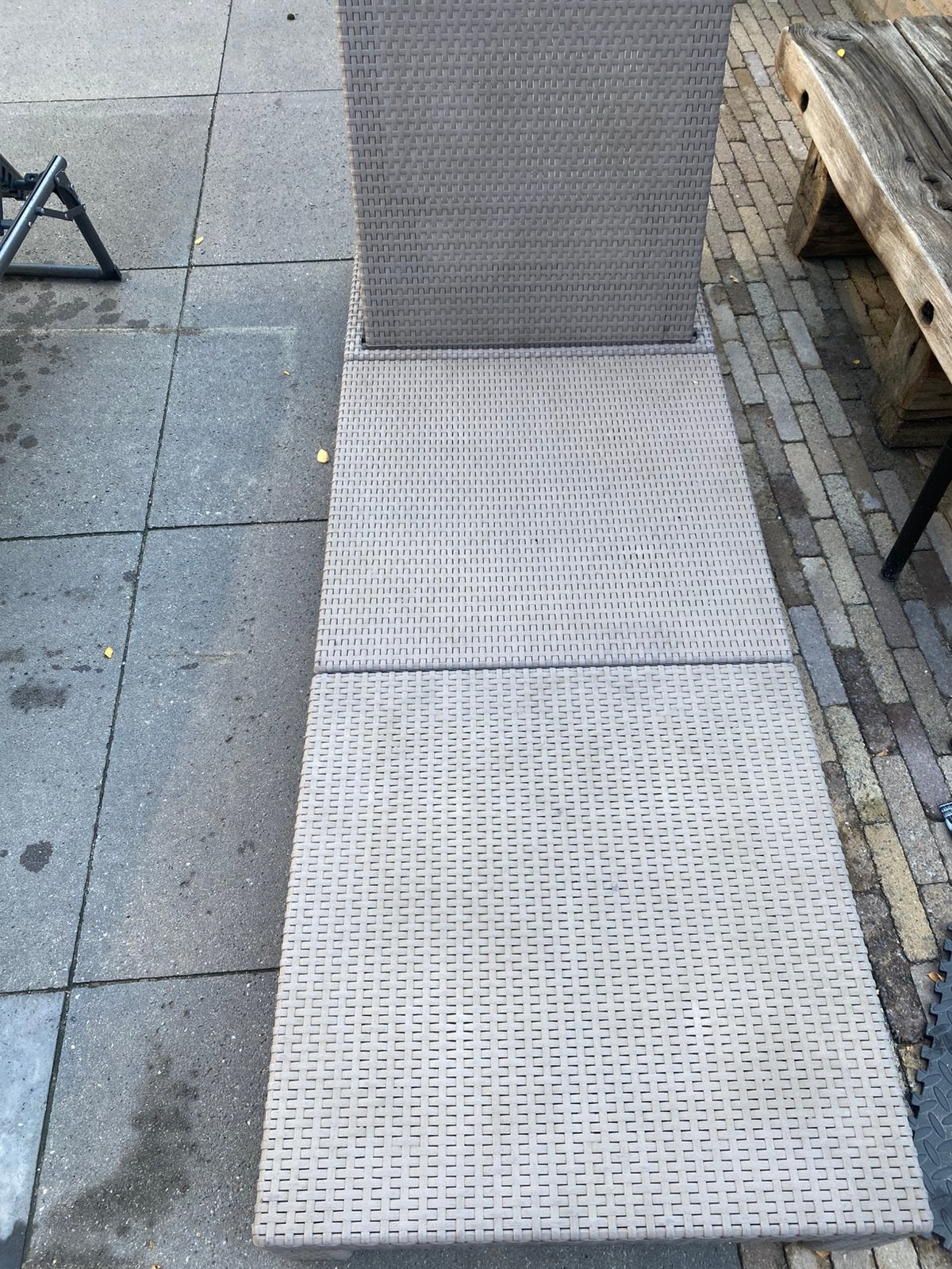 Ligbed - zonnebed -wicker kunststof, Tuin en Terras, Ligbedden, Ophalen, Gebruikt, Plastic