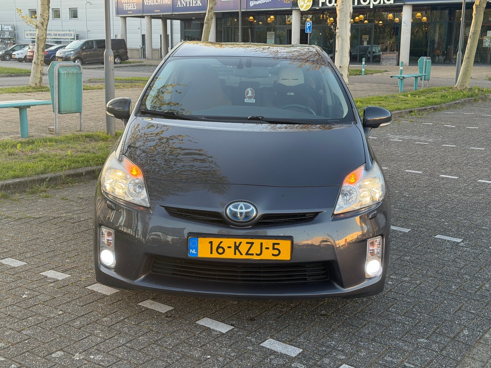 Toyota Prius 1.8 Full Hybrid 136PK Aut 2010 Grijs, Auto's, Toyota, 1345 kg, 4 cilinders, Grijs, Prius