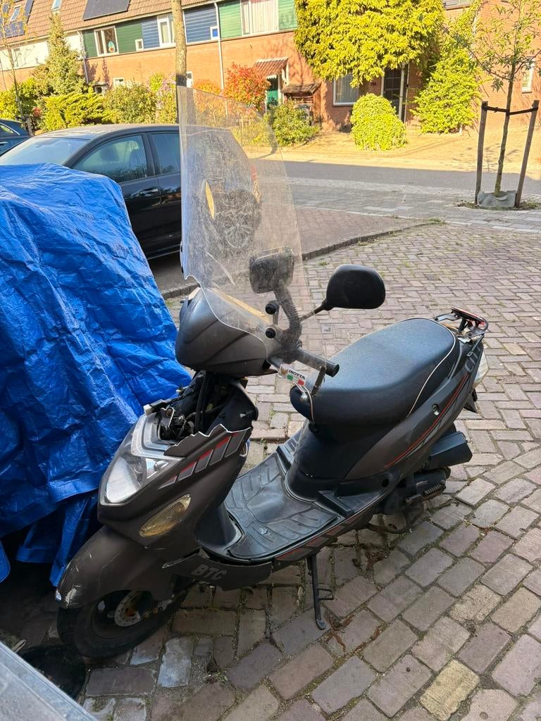 Btc city - sloop scooter, Ophalen, Zo goed als nieuw, Benzine, Overige merken