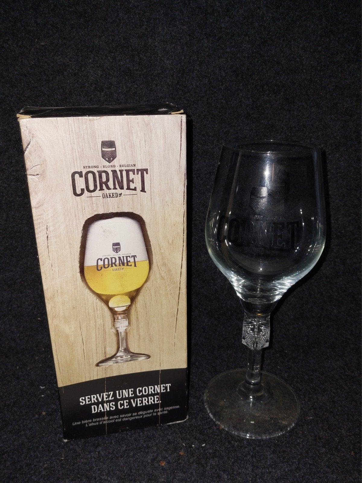 Cornet bier verzameling: Glazen, viltjes en houten kistjes, Verzamelen, Biermerken, Gebruikt, Glas of Glazen, Overige merken, Ophalen of Verzenden