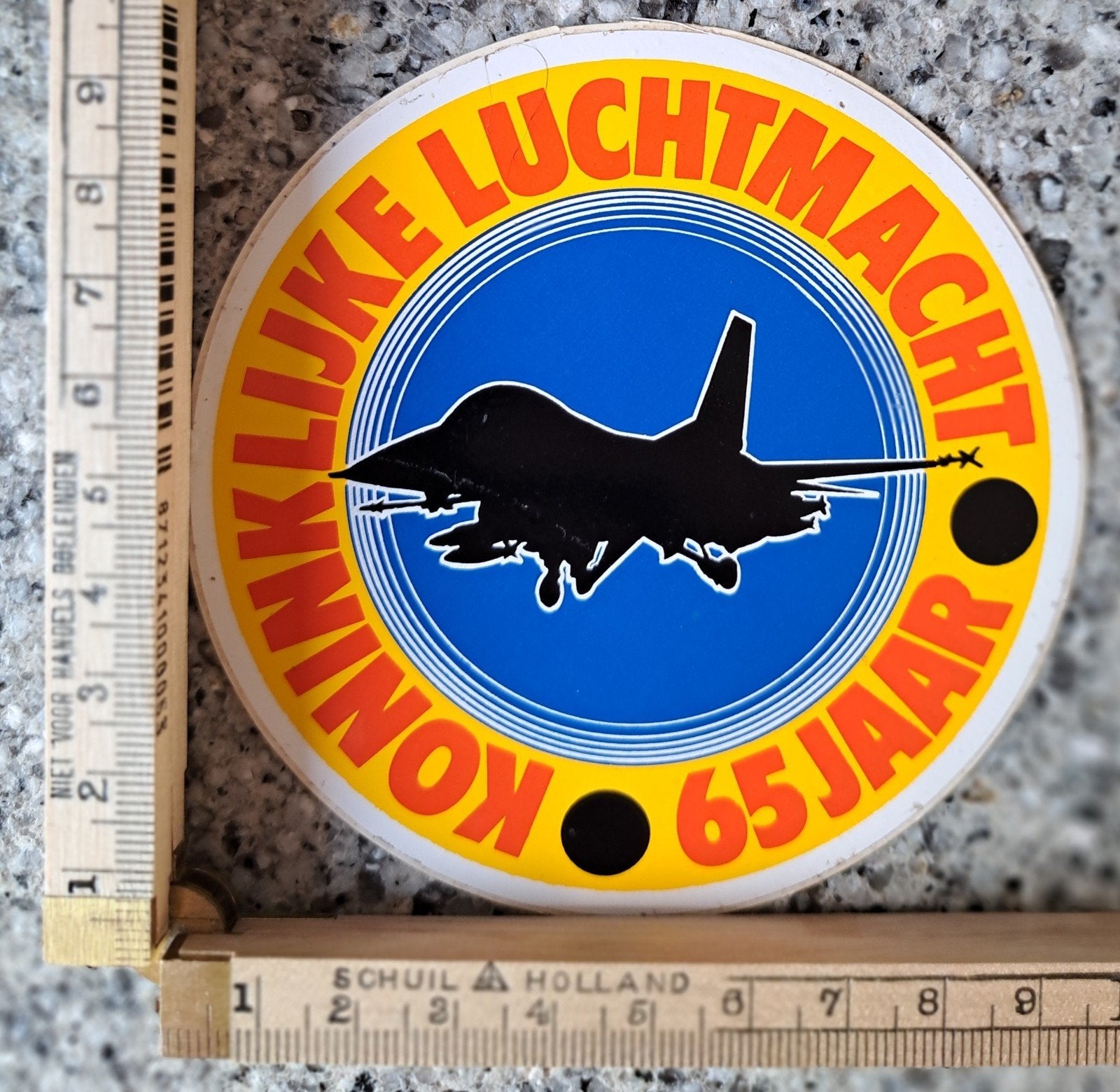Vintage sticker Koninklijke Luchtmacht 65 jaar straaljager, Ophalen of Verzenden, Zo goed als nieuw