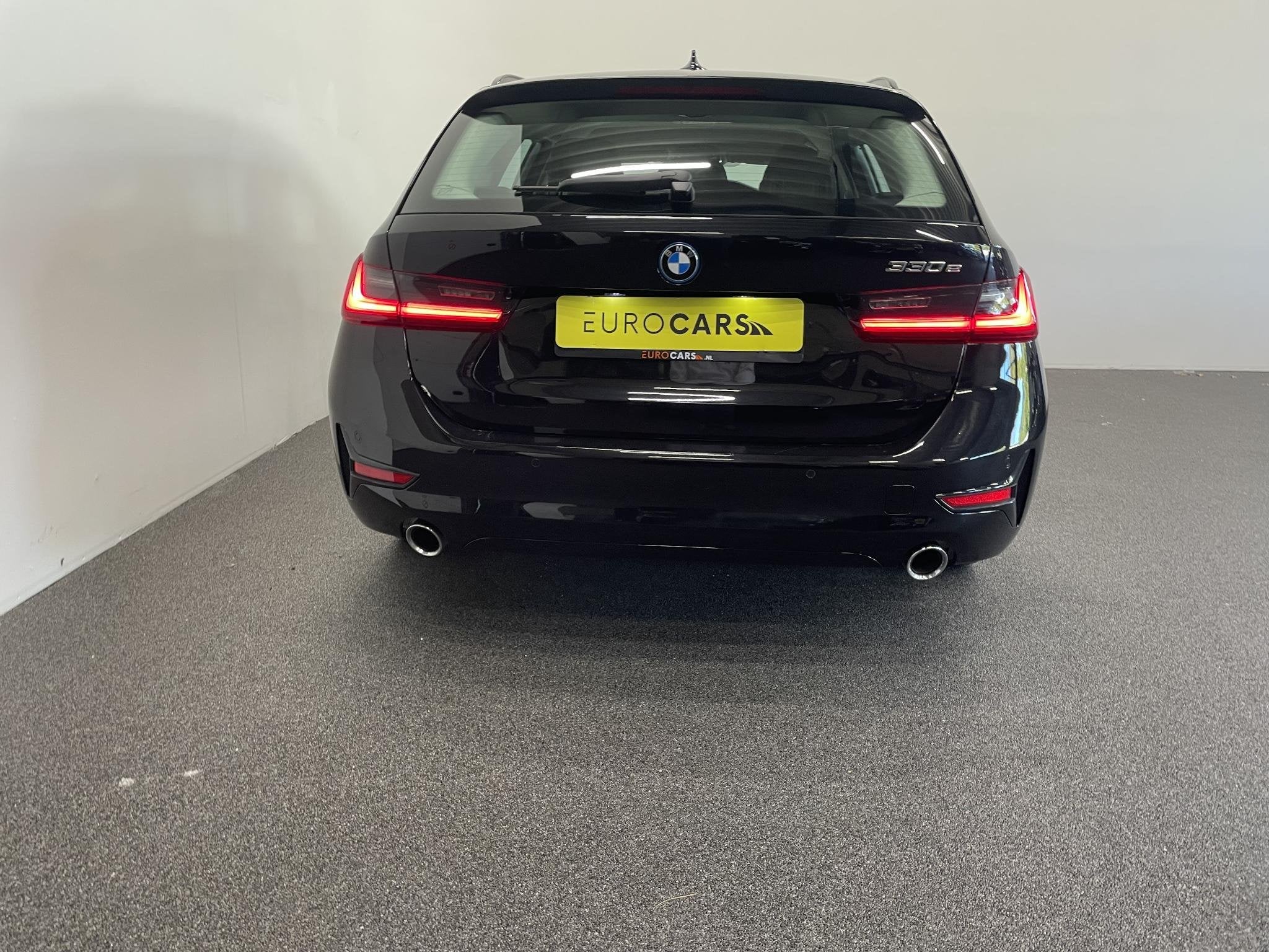 BMW 3-serie Touring 330e Touring SportLine PHEV 292 PK AUT N, Achterwielaandrijving, Gebruikt, Zwart, Plug-in hybride