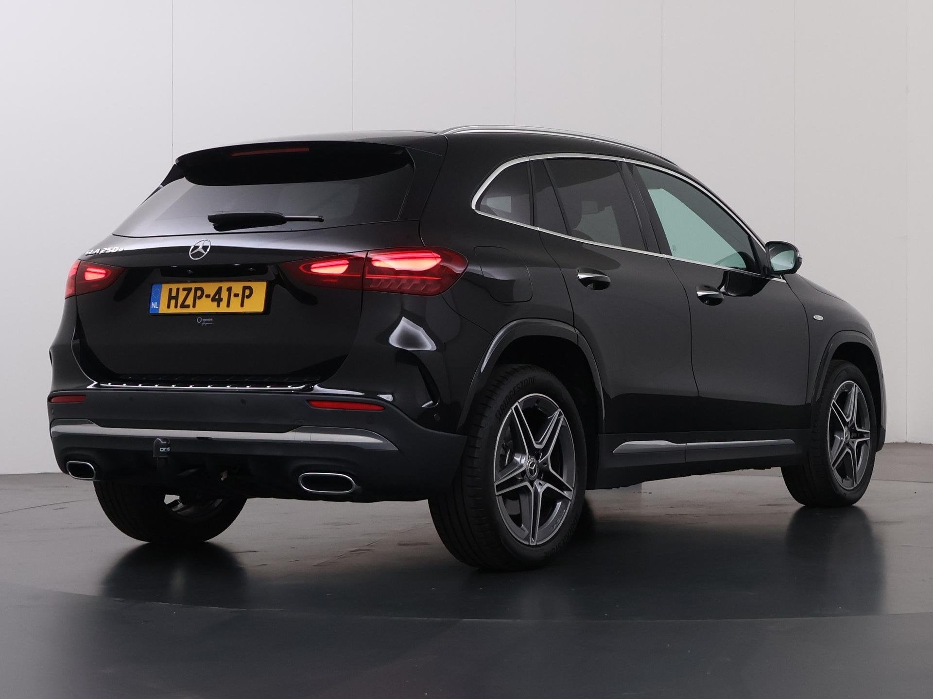 Mercedes-Benz GLA-klasse 250 e Business Solution AMG | Panor, Auto's, Dealer onderhouden, Stof, 4 cilinders, 16 kWh