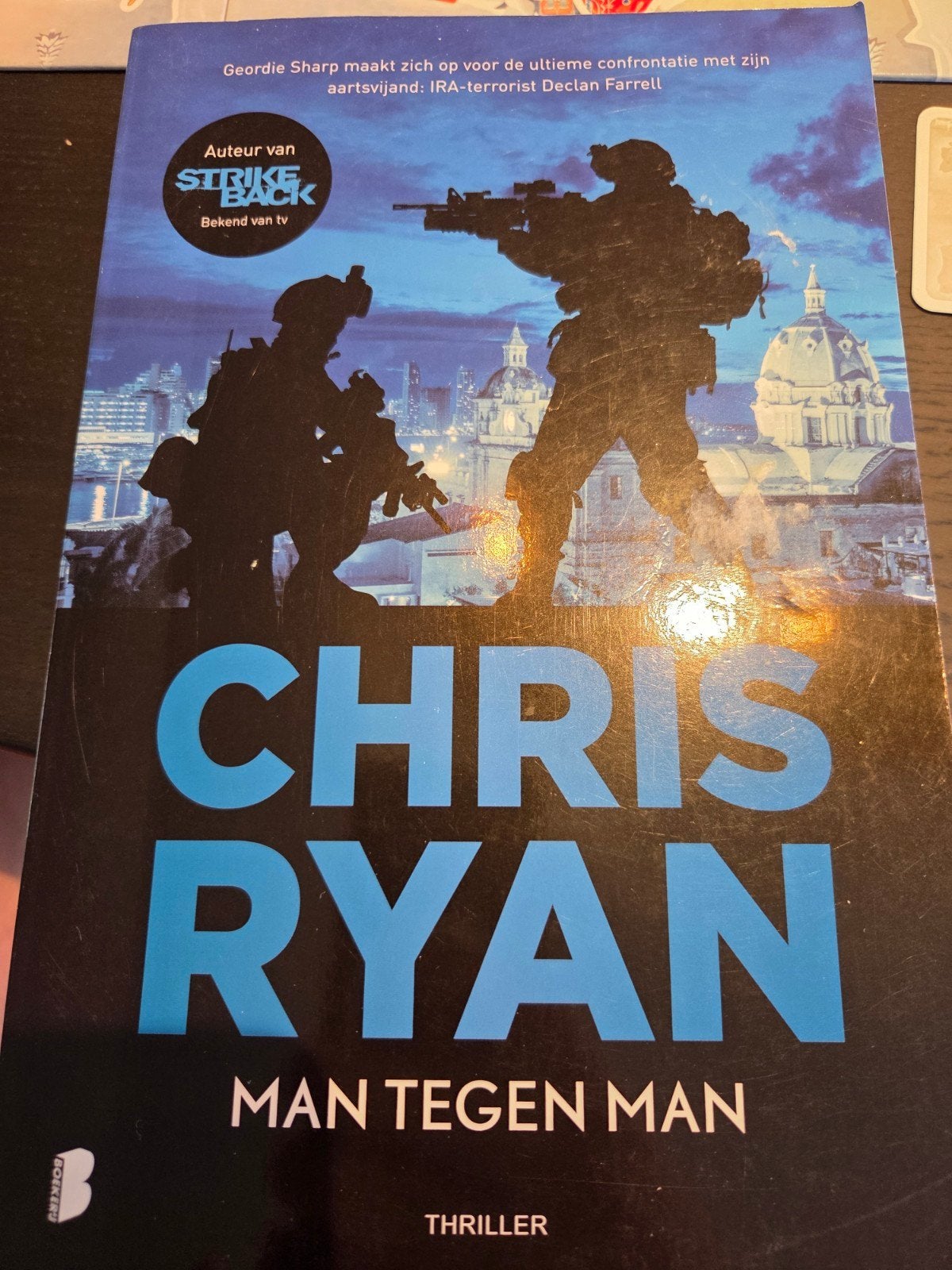 Chris Ryan - Man Tegen Man (Thriller), Ophalen of Verzenden, Gelezen, Chris Ryan