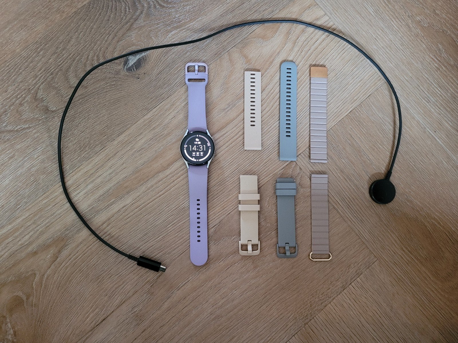 Samsung watch 5 LTE en wifi 40 mm, Ophalen, Zwart, Zo goed als nieuw, Samsung