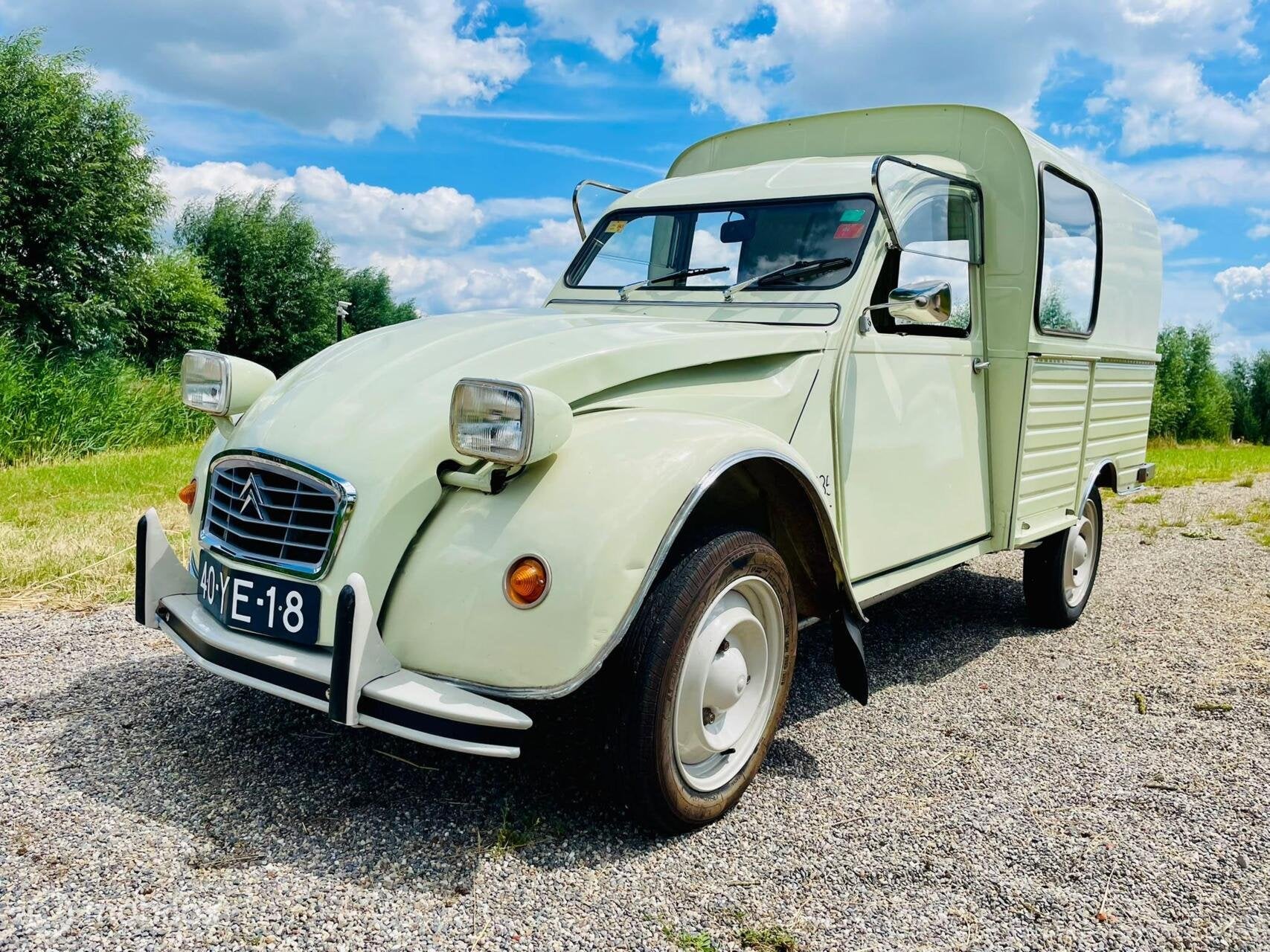 Aks 400 Ivoire Borely 02-1976 75.124 km import Spanje, Auto's, Oldtimers, Voorwielaandrijving, 602 cc, Overige carrosserieën, Citroën