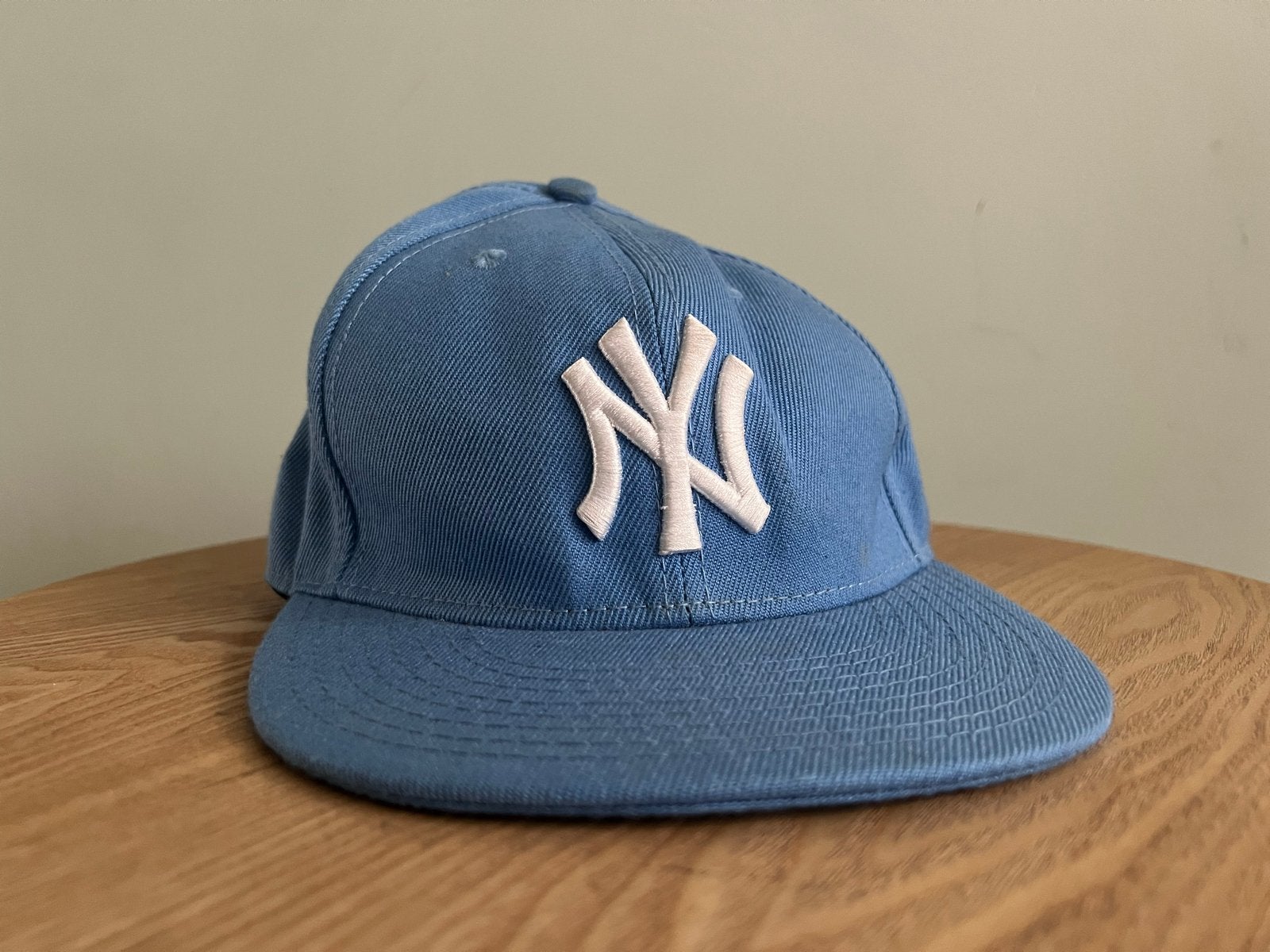 New Era NY Yankees Pet - Lichtblauw, Ophalen of Verzenden, Zo goed als nieuw, Pet