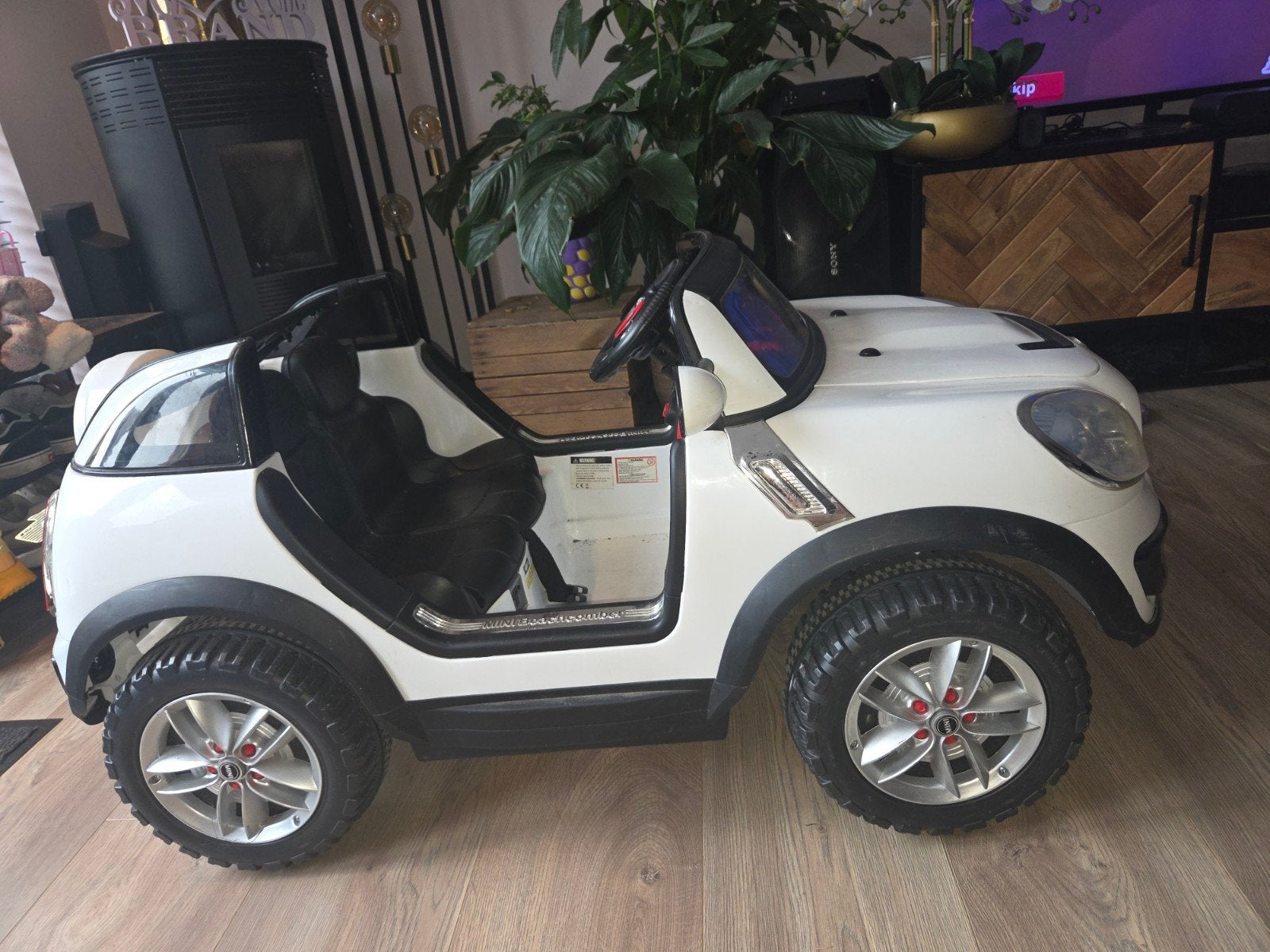 Elektrische kinderauto Mini Cooper wit (defect), Gebruikt
