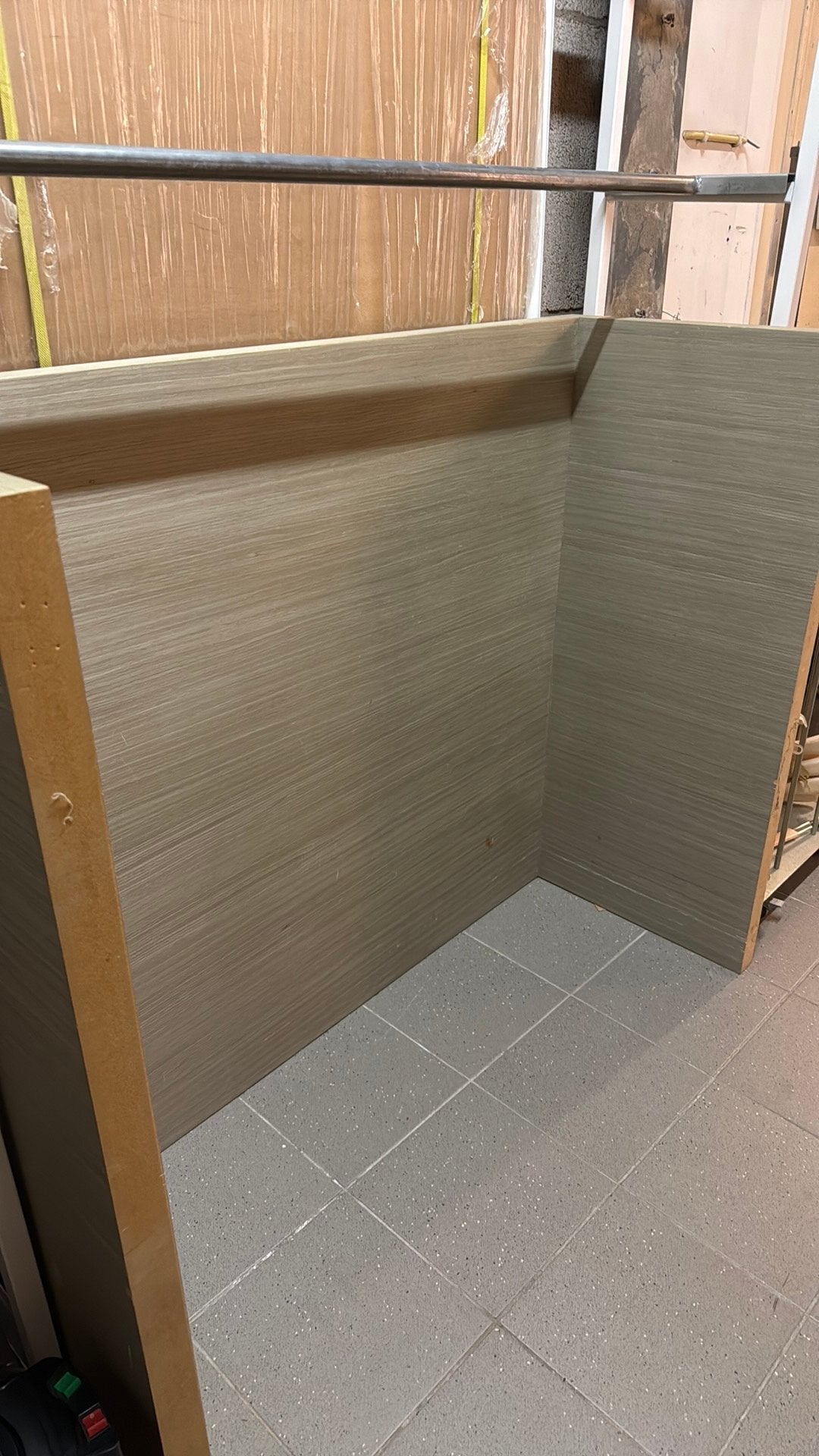 Gratis winkel tafel, Ophalen, Gebruikt, Overige typen, 50 tot 100 cm