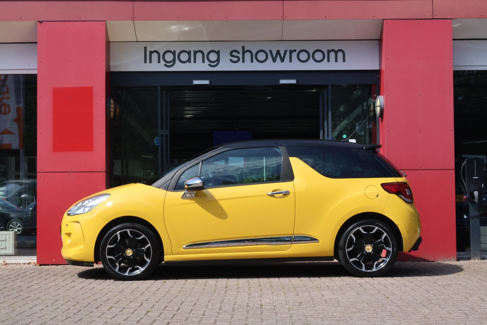 Citroën DS3 1.6 VTi So Chic | Vol Automaat | Navigatie | Cl, Stof, Gebruikt, Zwart, 4 cilinders