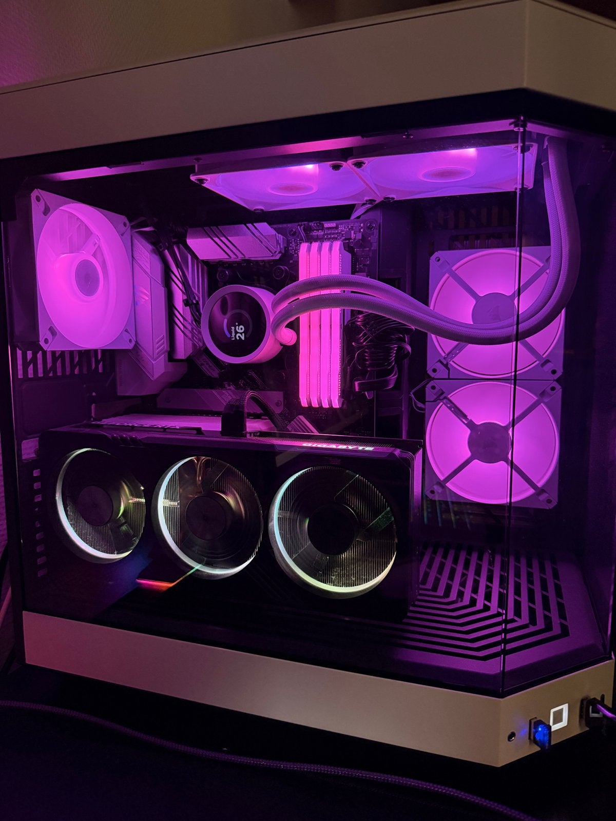 High end gaming pc R7 5800x3d/RTX 4070, 1 speler, Ophalen, Zo goed als nieuw, Vanaf 12 jaar