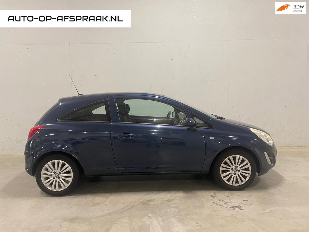 Opel Corsa 1.2-16V Cosmo Automaat Airco Navi Cruise C. APK N, Auto's, Opel, Euro 5, 750 kg, 4 cilinders, Blauw
