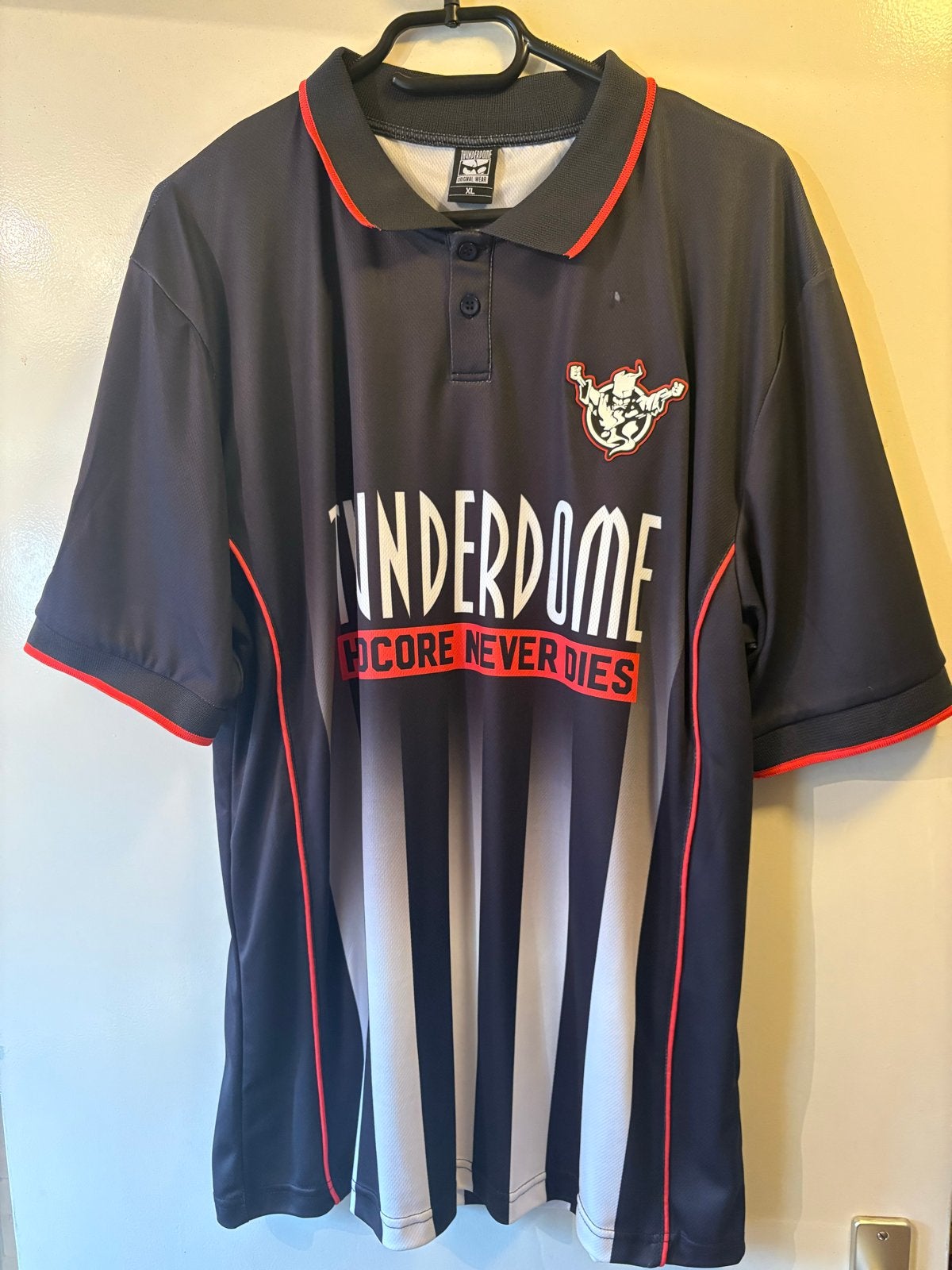 Thunderdome shirt XL - Hardcore Never Dies, Ophalen of Verzenden, Gedragen, Maat 56/58 (XL), Zwart