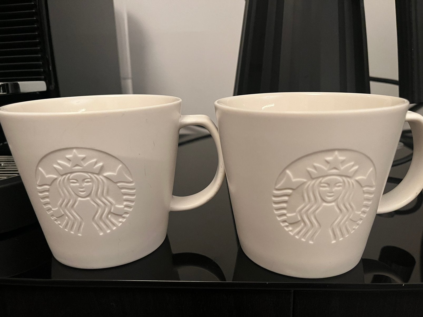 2 nieuwe Starbucks bekers wit .Ophalen!!!, Ophalen, Nieuw, Overige stijlen, Kop(pen) en/of Schotel(s)