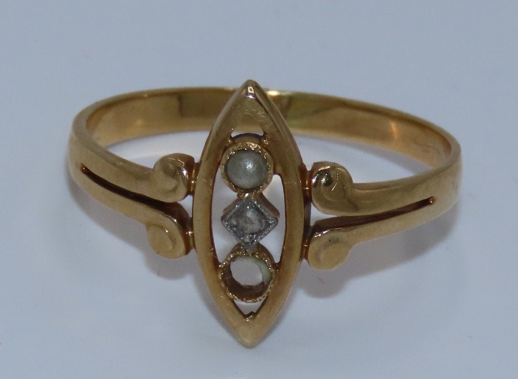 ANTIEKE GOUDEN RING MET NAVETTE VORMIGE KOP, Sieraden, Tassen en Uiterlijk, Antieke sieraden, Verzenden, Goud, Ring, Met edelsteen