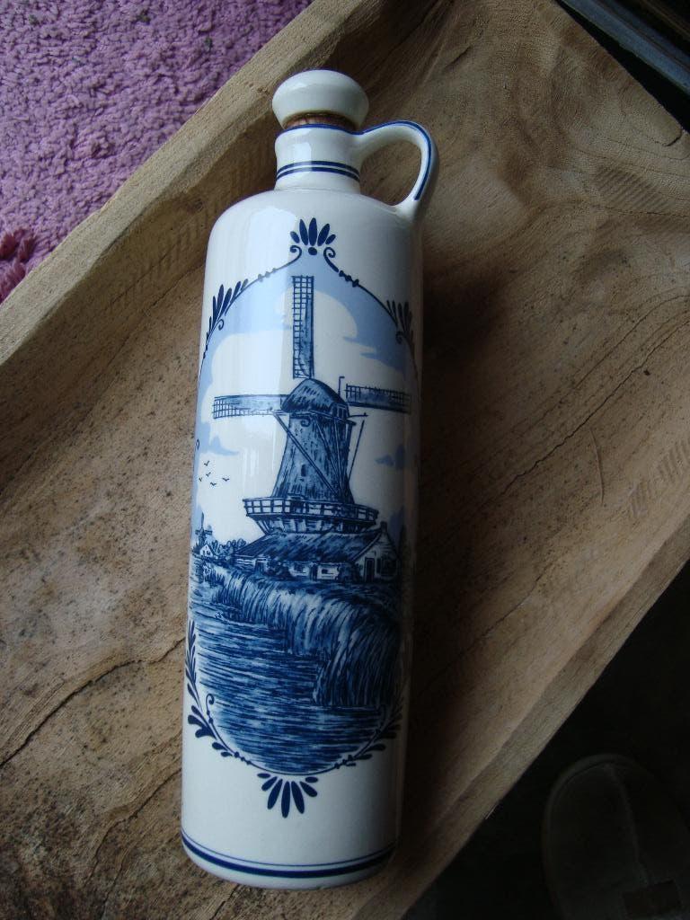 Delf blauw bols fles, Antiek en Kunst, Ophalen of Verzenden