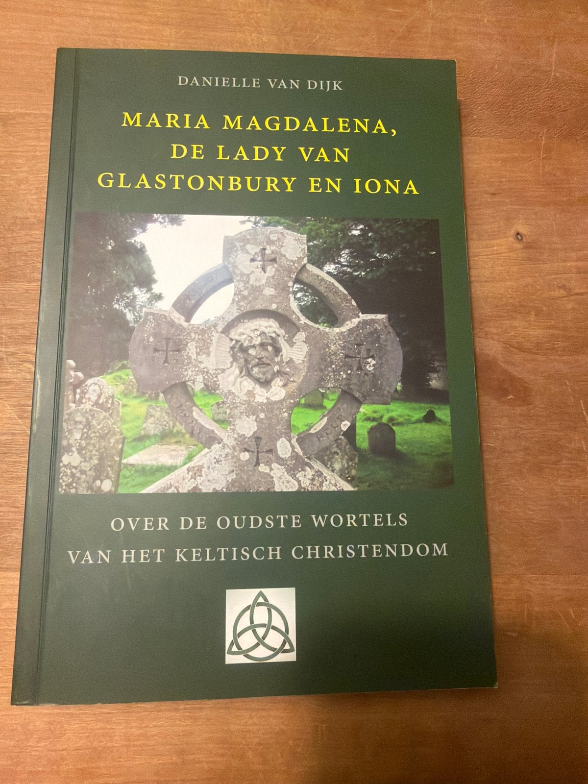 Maria Magdalena, de Lady van Glastonbury en Iona, Ophalen of Verzenden, Gelezen, Christendom | Katholiek