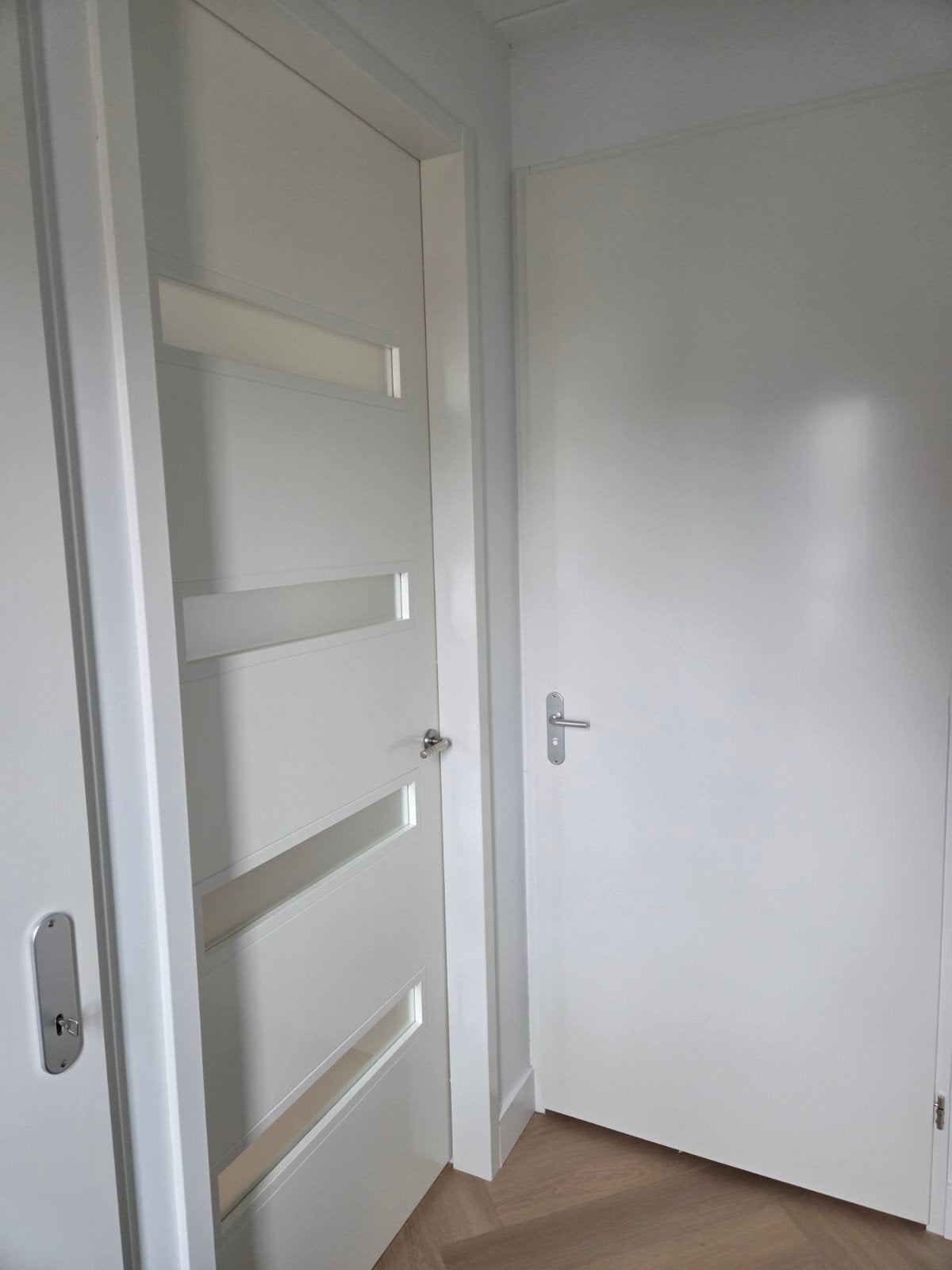 Moderne binnendeur met glaspanelen, 80 tot 100 cm, Binnendeur, Ophalen of Verzenden, Zo goed als nieuw