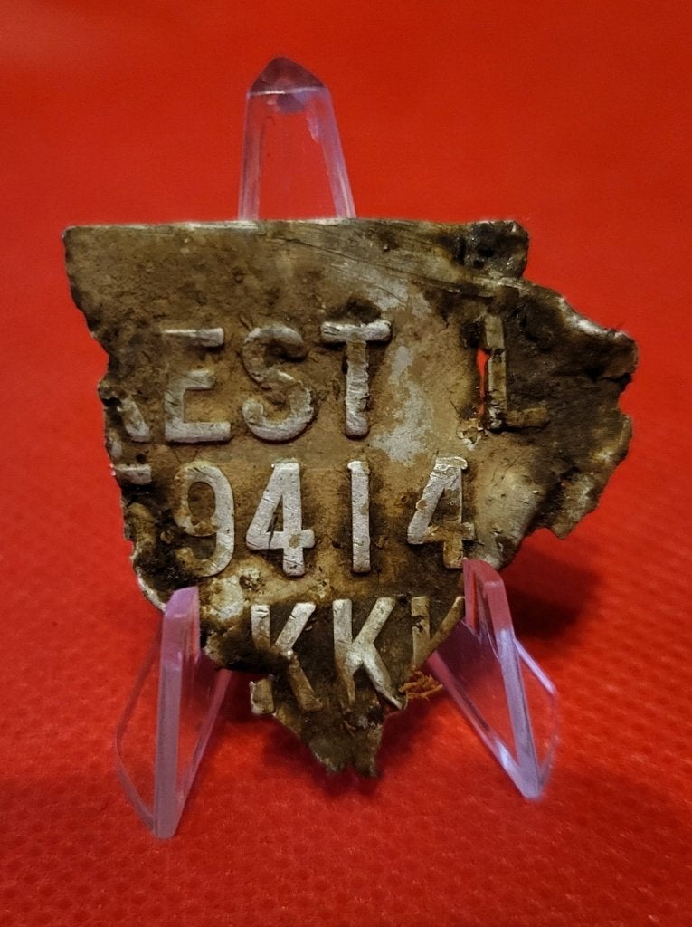 US Wo2 KIA grafplaatje(fragment) Forrest Cook HQ CO 56 QM, Ophalen of Verzenden, Landmacht, Amerika, Overige typen