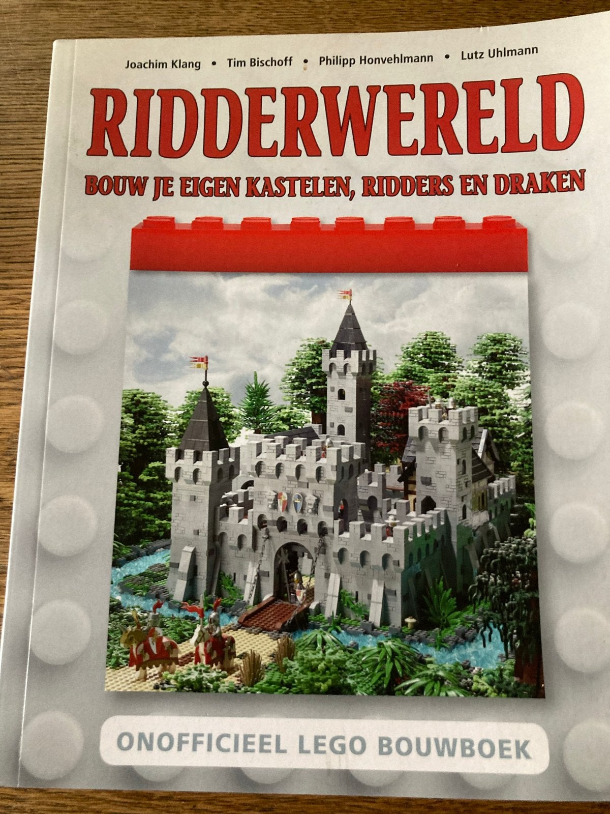 Ridderwereld: Bouw je eigen kastelen, ridders en draken, Kinderen en Baby's, Speelgoed | Duplo en Lego, Ophalen of Verzenden, Zo goed als nieuw