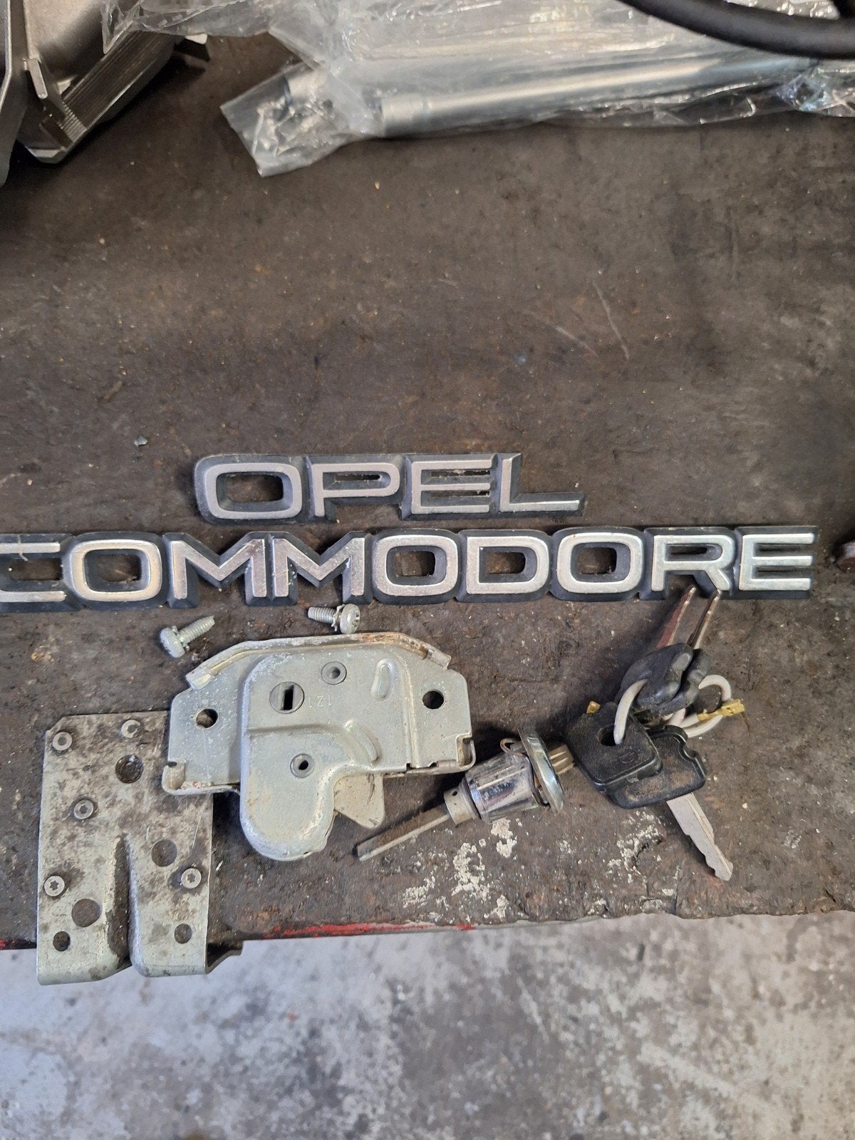 Opel commodore kofferbakslot, Ophalen of Verzenden, Nieuw, Opel