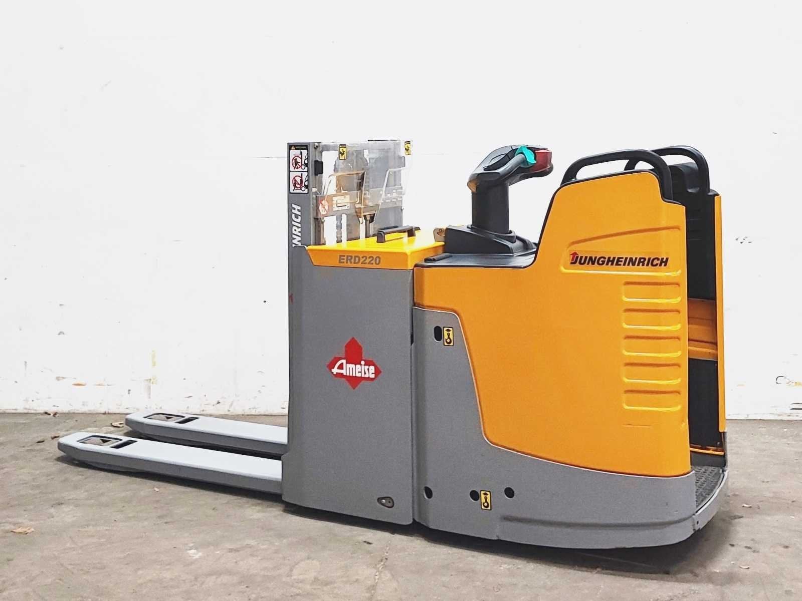 Jungheinrich - 2018 - ERD 220 - Stapelaar, Zakelijke goederen, Machines en Bouw | Heftrucks en Intern transport, Overige aandrijving