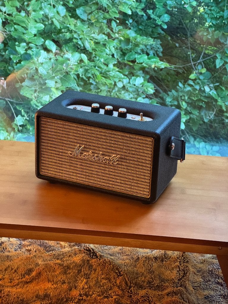Marshall Kilburn Bluetooth-speaker, zwart (1e generatie), Overige merken, AUX-ingang, Ophalen of Verzenden, Zo goed als nieuw