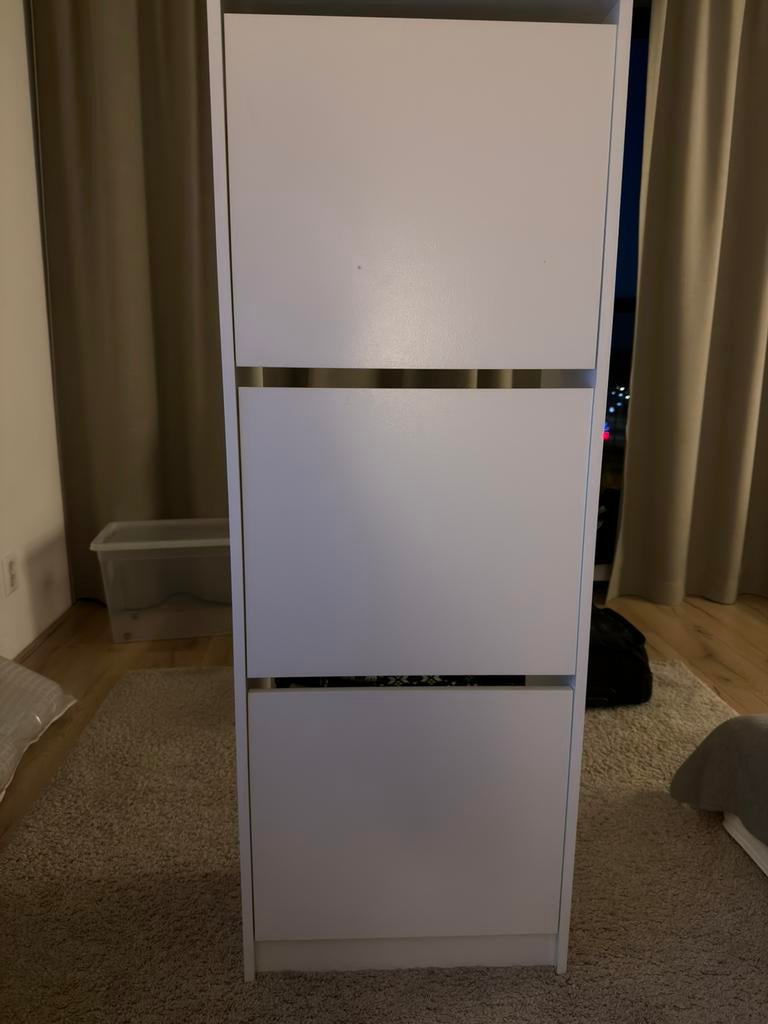 Ikea BISSA Schoenenkast met 3 vakken, wit, 49x28x135 cm, Huis en Inrichting, Kasten | Schoenenkasten, Ophalen, Zo goed als nieuw