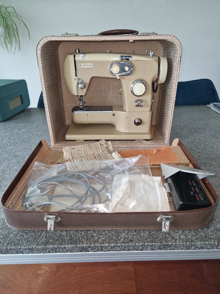 Naaimachine Vendomatic Vintage jaren 60-70, Antiek en Kunst, Ophalen