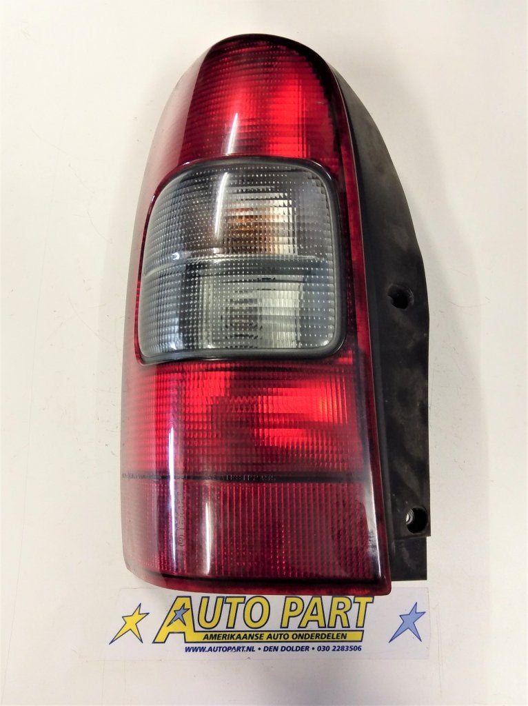 Chevrolet Transsport achterlicht 1997-2004, Gebruikt, Info@gm.com, Ophalen of Verzenden, P.O. BOX 33170 Detroit, MI 48232-5170