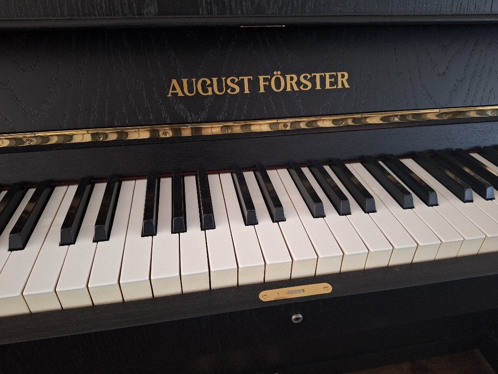 August Förster 120, Muziek en Instrumenten, Piano's, Ophalen, Zwart, Zo goed als nieuw, Piano