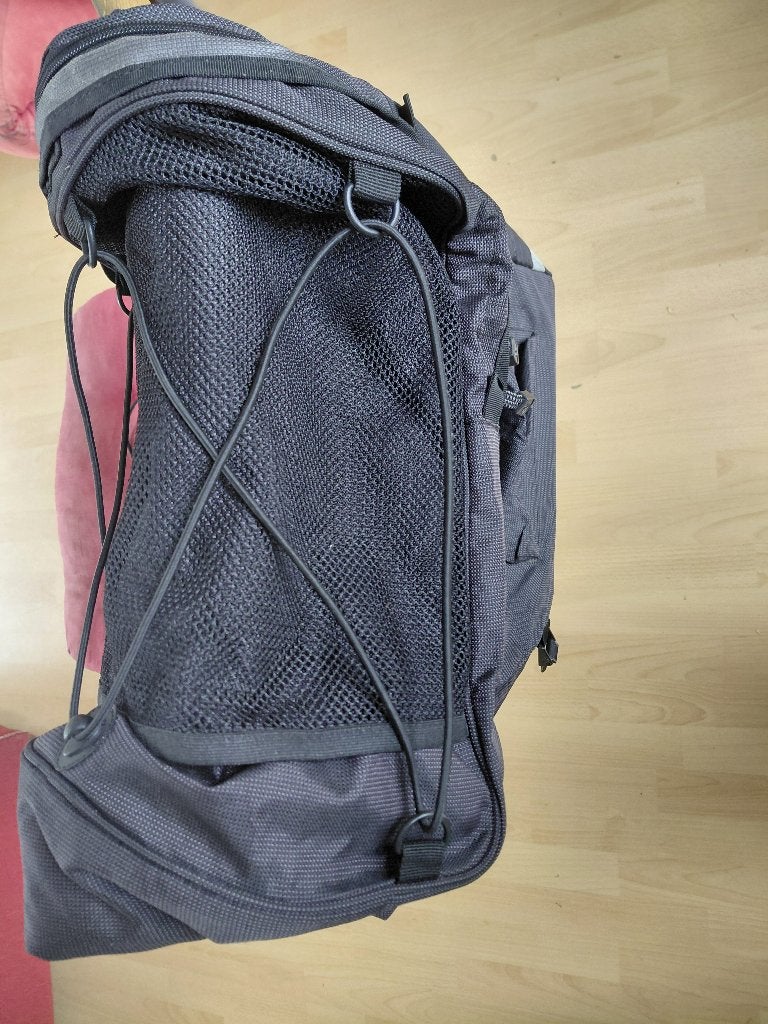Dubbele fietstas Agu, Ophalen of Verzenden, Zo goed als nieuw, AGU