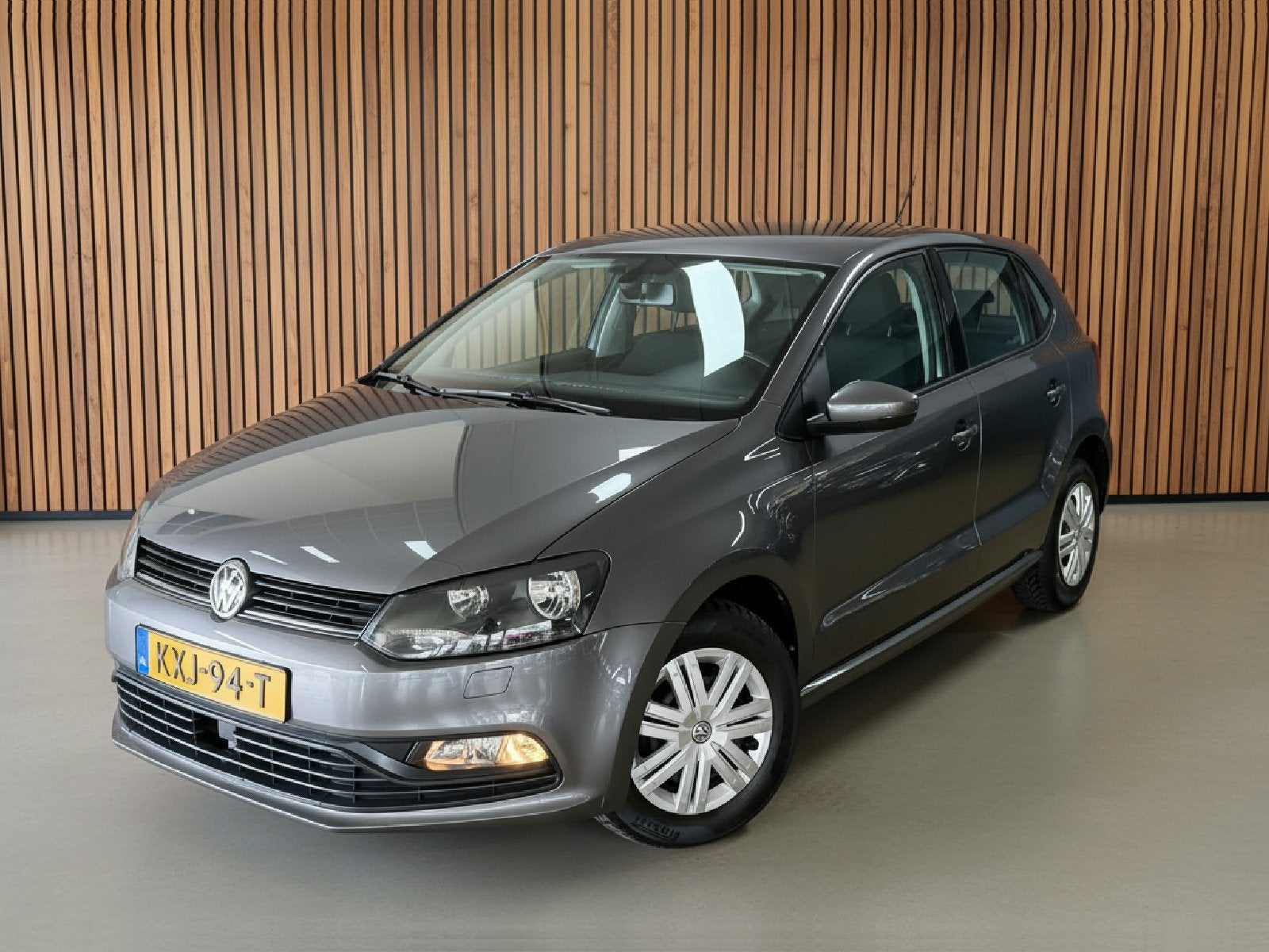 Volkswagen Polo 1.0 Comfortline Business R | Navigatie | Sto, Gebruikt, Bedrijf, Handgeschakeld, 955 kg